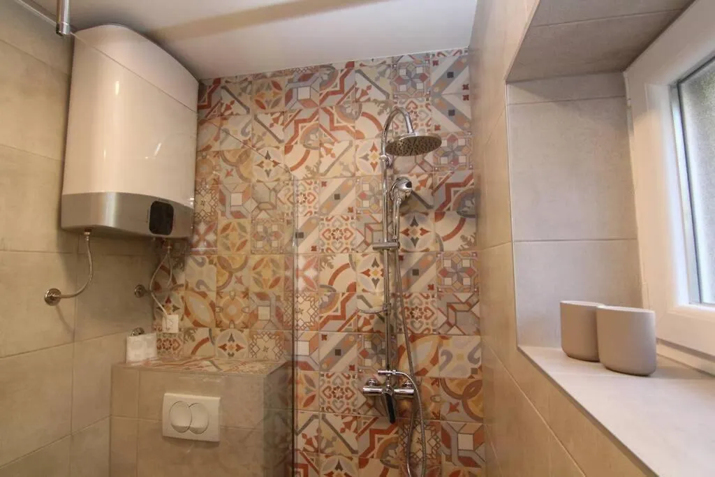 Fast Friend - Cozy Apartment In The Center With Private Garage Rijeka