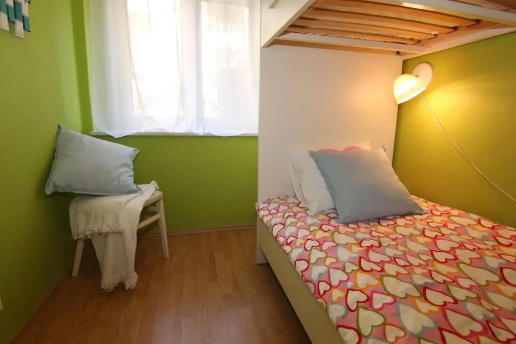 Fast Friend - Cozy Apartment In The Center With Private Garage Rijeka 0*,  Kroatië
