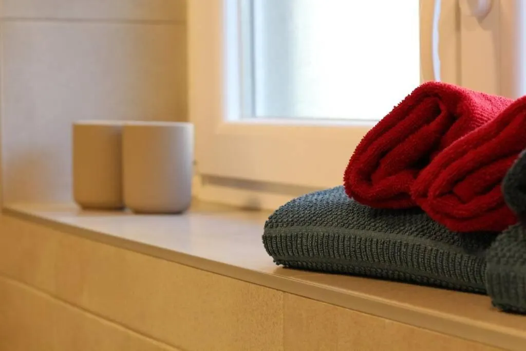 Fast Friend - Cozy Apartment In The Center With Private Garage Rijeka 0*,