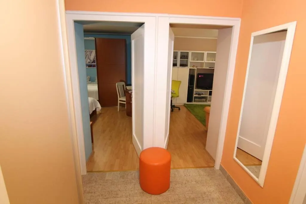 Fast Friend - Cozy Apartment In The Center With Private Garage Rijeka